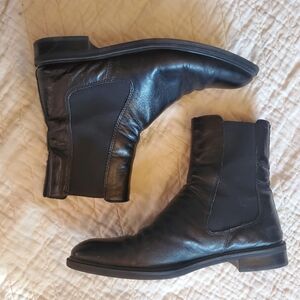 Vagabond Leather Chelsea Boots